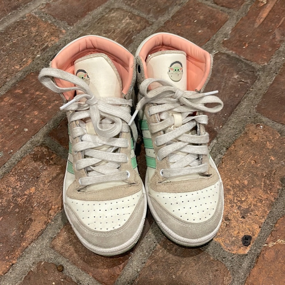 Girls size 5 Adidas Star Wars sneakers Grogu The Child Disney